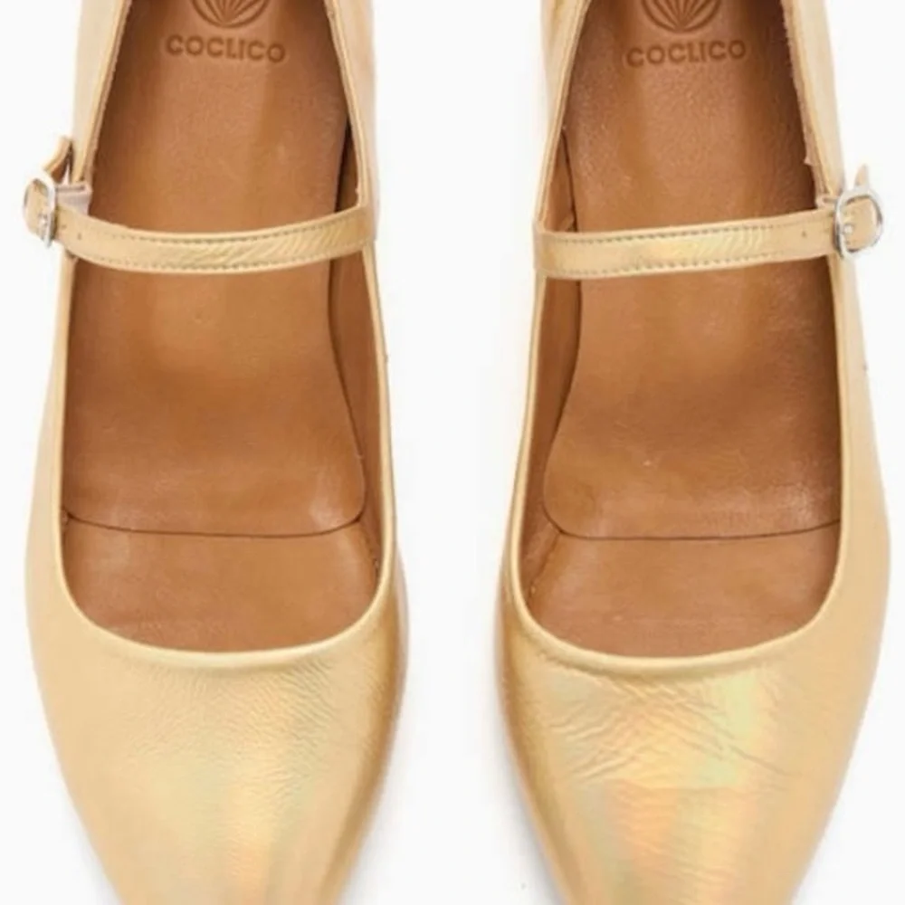 COCLICO Dream Mary Jane Iris Iridescent Leather in Gold size 39.5 US 8.5 -9